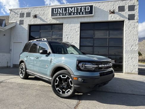 Used 2022 Ford Bronco Sport Outer Banks w/ Tech Package AWD/4WD image 4