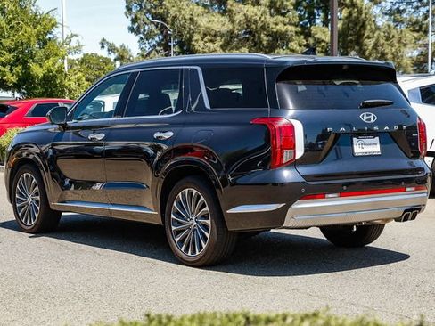 Certified 2024 Hyundai Palisade Calligraphy AWD/4WD image 2