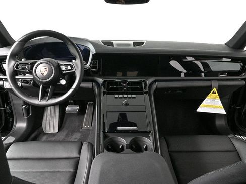 New 2026 Porsche Panamera RWD image 19