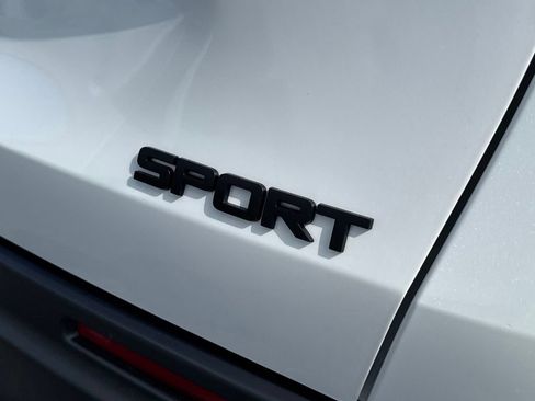 Certified 2024 Honda HR-V Sport image 8