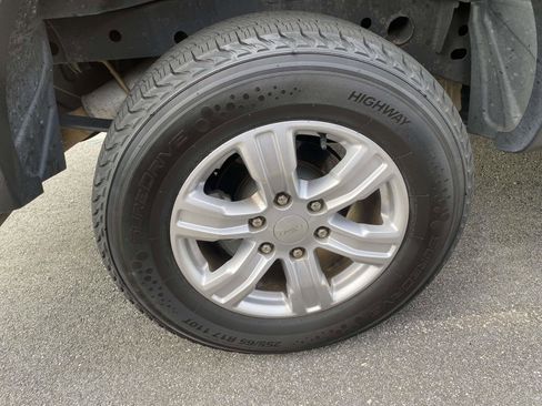 Used 2019 Ford Ranger XL w/ Equipment Group 101A Mid image 9