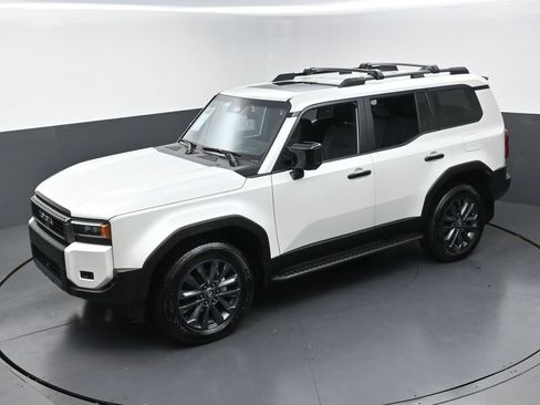 Used 2024 Toyota Land Cruiser w/ Premium Package AWD/4WD image 41