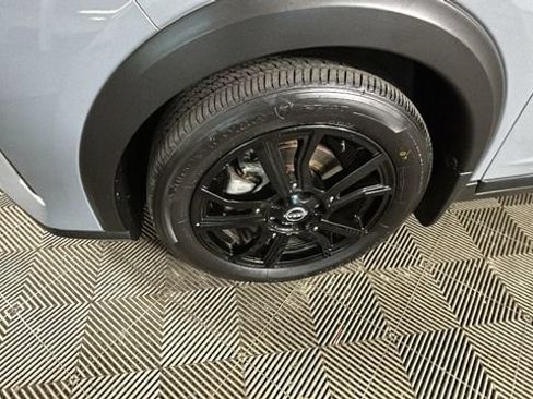 Used 2023 Nissan Kicks SV FWD image 9