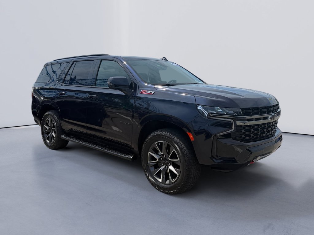 Used 2022 Chevrolet Tahoe Z71 w/ Luxury Package AWD/4WD image 1