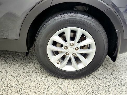 Used 2018 Kia Sorento FWD image 9