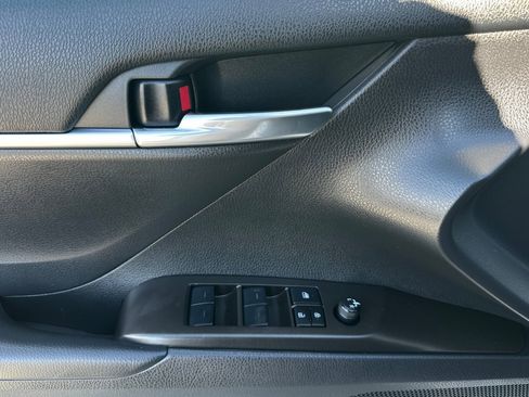 Certified 2023 Toyota Camry SE image 11