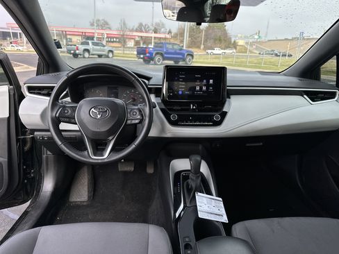 Used 2024 Toyota Corolla SE image 27
