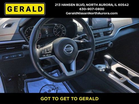 Certified 2022 Nissan Altima 2.5 SR image 1