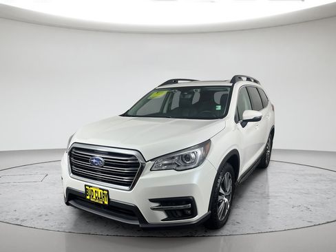 Used 2022 Subaru Ascent Limited w/ Technology Package AWD/4WD image 10