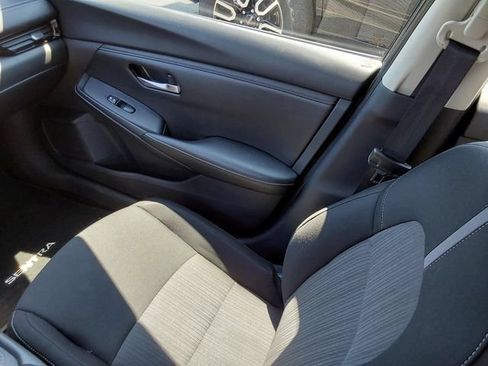 Used 2024 Nissan Sentra SV FWD image 32