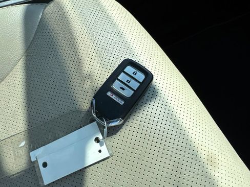 Used 2015 Honda CR-V EX-L image 42