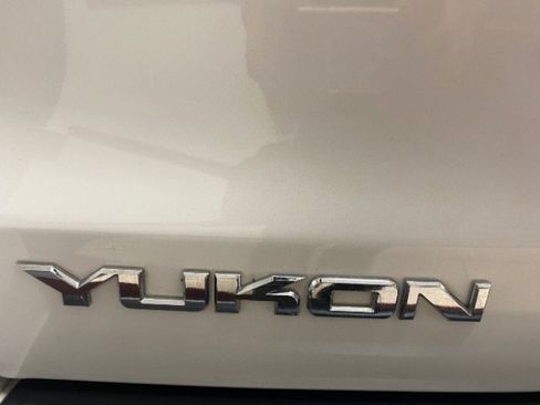 Used 2019 GMC Yukon Denali w/ Denali Ultimate Package AWD/4WD image 6