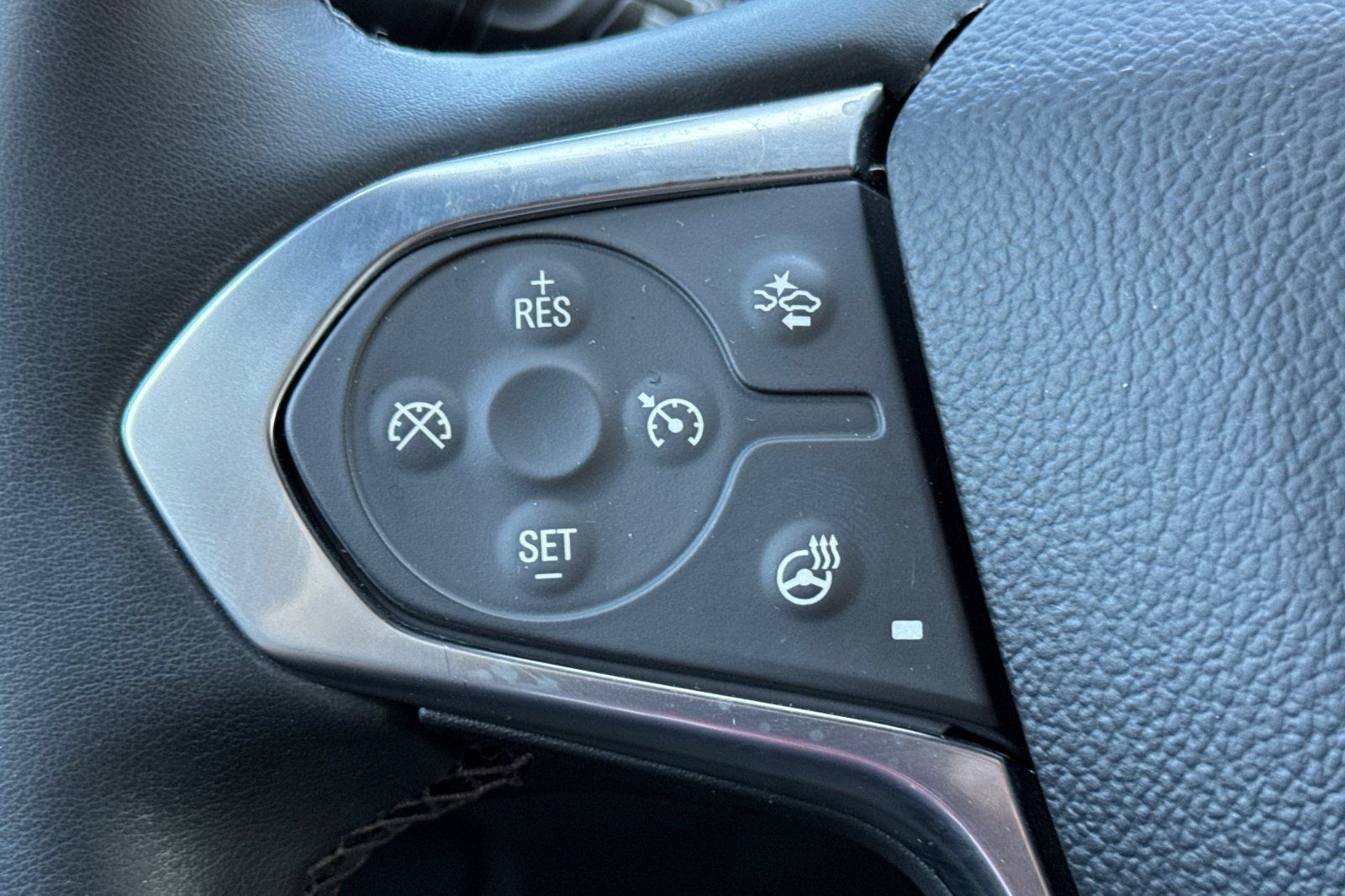 Certified 2023 Chevrolet Traverse RS AWD/4WD image 29