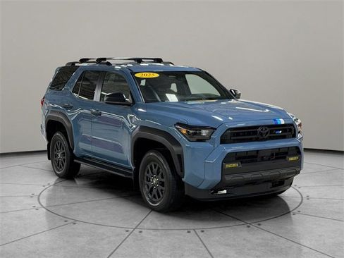 Used 2025 Toyota 4Runner SR5 image 8