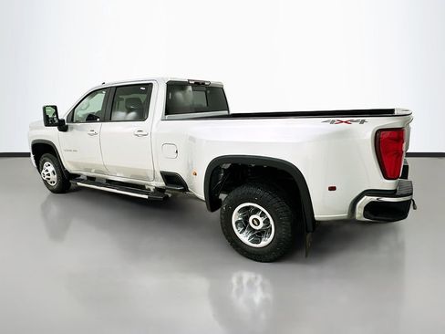 Used 2022 Chevrolet Silverado 3500 LT w/ Convenience Package image 5