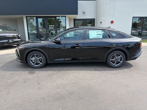 New 2026 Kia K4 FWD image 2
