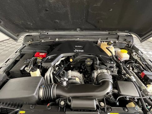 Used 2020 Jeep Wrangler Unlimited Sport image 13