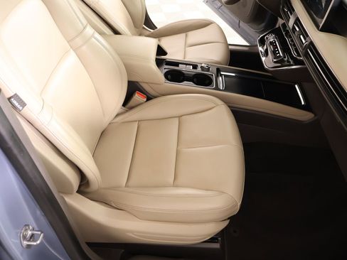 Used 2023 Lincoln Corsair FWD image 13