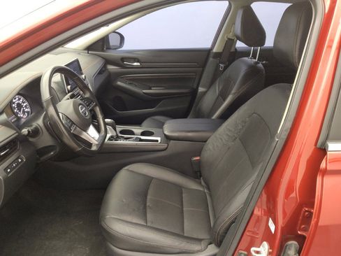 Used 2021 Nissan Altima 2.5 SR w/ SR Premium Package image 17