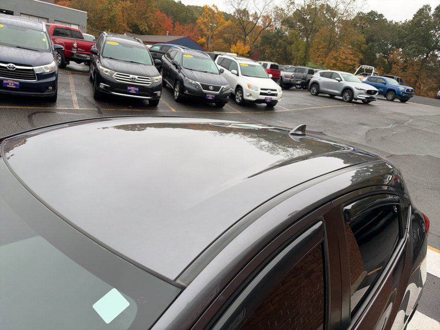 Used 2017 Honda HR-V LX image 8