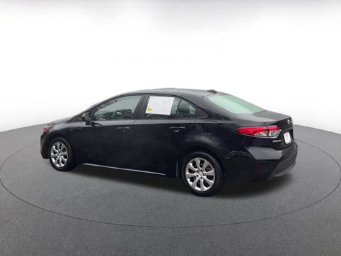 Used 2025 Toyota Corolla LE image 10