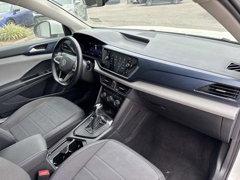 Used 2024 Volkswagen Taos SE image 13