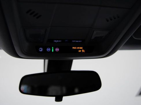 Used 2020 Chevrolet Blazer LT w/ LPO, Black Grille Bar Package image 26