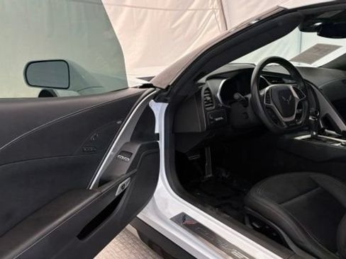 Used 2016 Chevrolet Corvette Z06 w/ 3LZ Preferred Equipment Group RWD image 23
