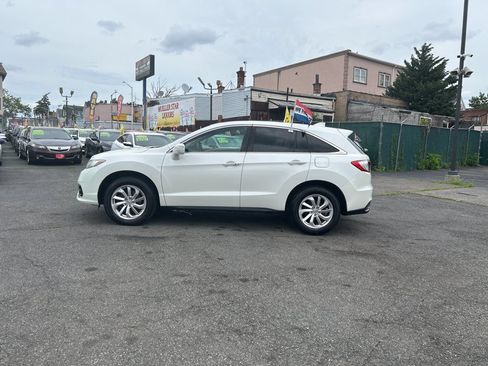 Used 2017 Acura RDX AWD image 3