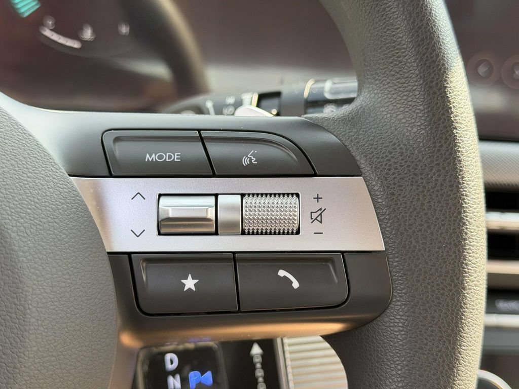 Certified 2025 Hyundai Sonata SEL AWD/4WD image 22