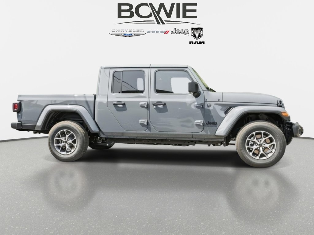New 2025 Jeep Gladiator Sport AWD/4WD image 3