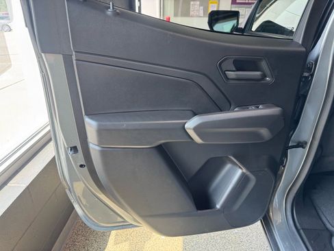 Used 2024 Chevrolet Colorado Trail Boss w/ Advanced Trailering Package image 10