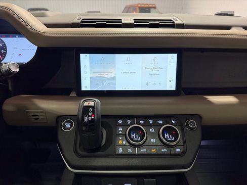 Used 2021 Land Rover Defender 110 X-Dynamic HSE image 34