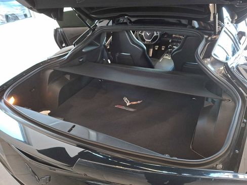 Used 2015 Chevrolet Corvette Z06 w/ 2LZ Preferred Equipment Group image 29