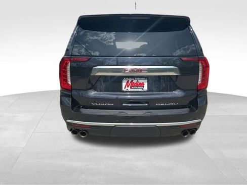 Used 2023 GMC Yukon XL Denali AWD/4WD image 6
