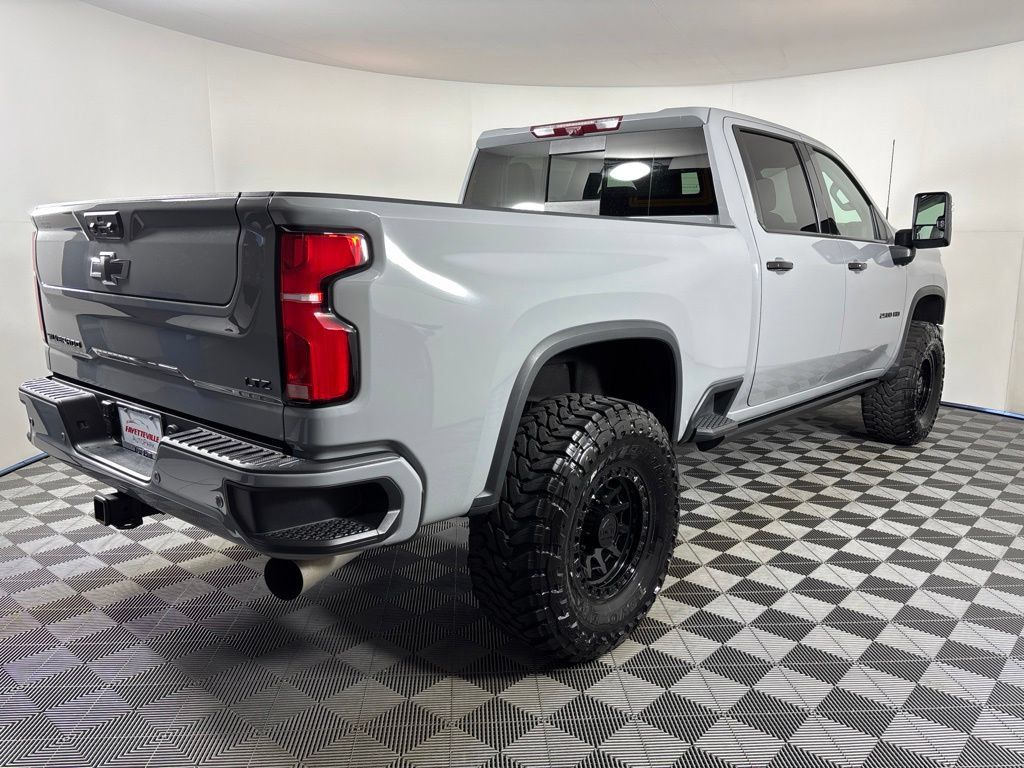 Used 2024 Chevrolet Silverado 2500 LTZ w/ LTZ Plus Package AWD/4WD image 19