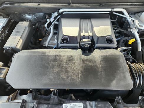 Used 2024 GMC Canyon Elevation RWD image 31
