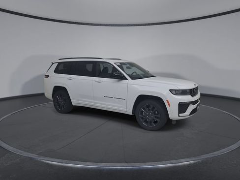New 2026 Jeep Grand Cherokee L Limited AWD/4WD image 17