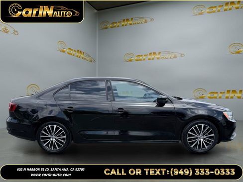 Used 2016 Volkswagen Jetta Sport FWD image 8