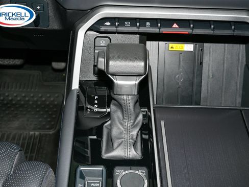 Used 2024 Toyota Sequoia Platinum AWD/4WD image 29