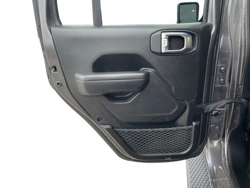 Used 2024 Jeep Wrangler Unlimited Sport AWD/4WD image 16
