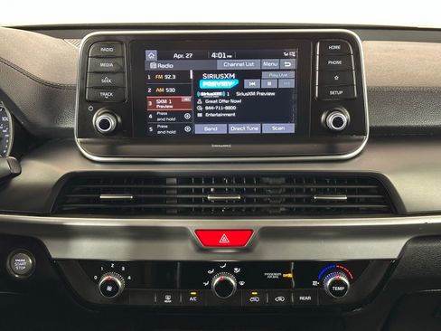 Used 2020 Kia Telluride LX FWD image 16