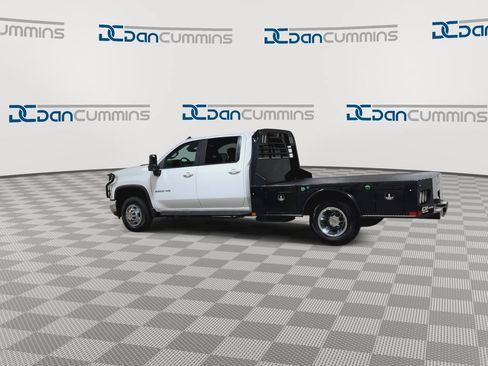 Used 2024 Chevrolet Silverado 3500 LT AWD/4WD image 7