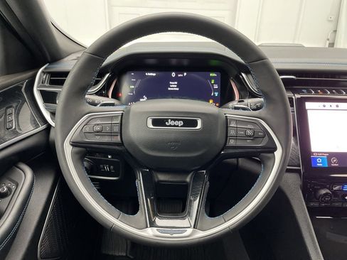 Used 2022 Jeep Grand Cherokee Trailhawk w/ Advanced Protech Group II image 26