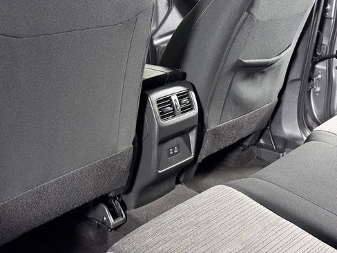 Certified 2023 Nissan Rogue SV AWD/4WD image 27