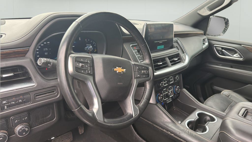 Used 2023 Chevrolet Suburban Premier RWD image 21