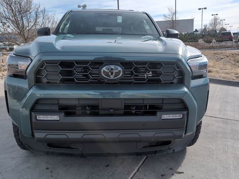Used 2025 Toyota 4Runner TRD Off-Road Premium image 2
