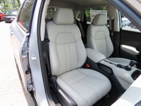 New 2026 Honda HR-V EX-L image 16