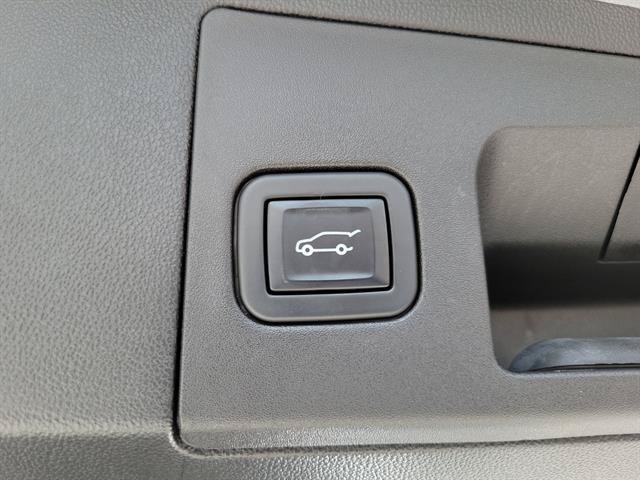 Certified 2023 Cadillac XT5 Premium Luxury FWD image 7