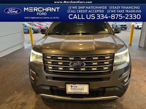 Used 2016 Ford Explorer XLT w/ Equipment Group 202A image 2
